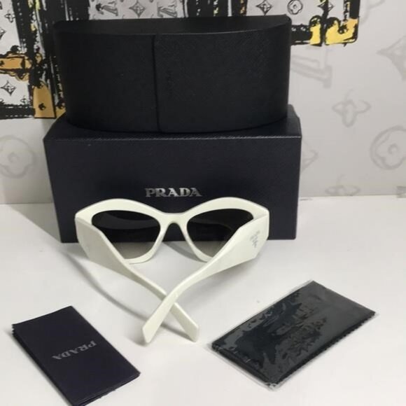 New Authentic Prada SPR 07Y Women’s Sunglasses – White Frame - Picture 4 of 12
